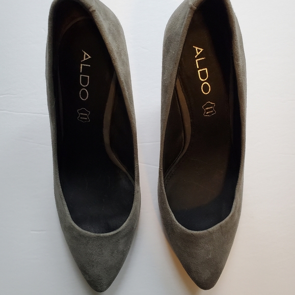 Aldo Genuine Leather Heels - Picture 2 of 3